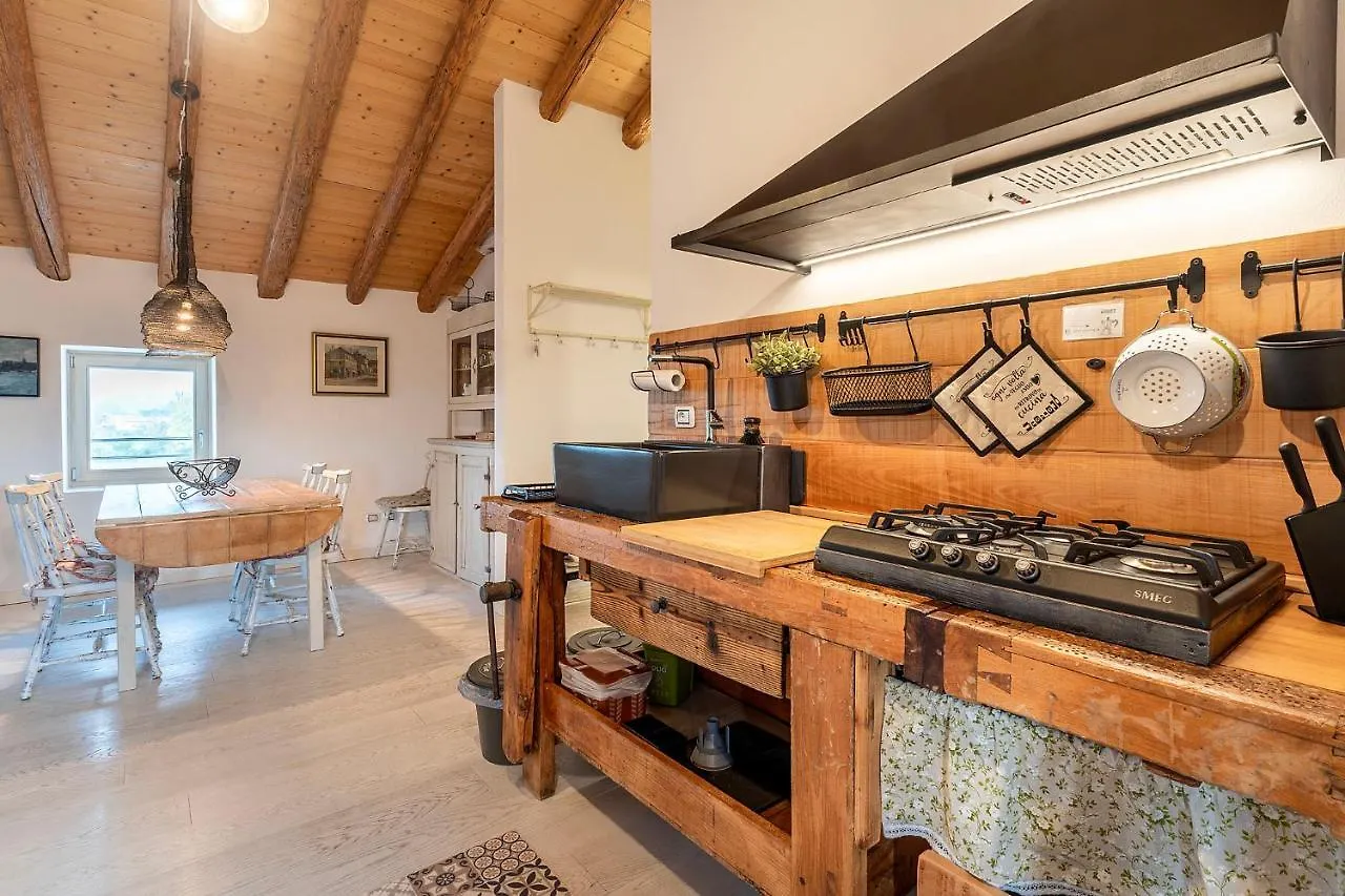 Appartamento Dori’s Home , romantico loft Maser